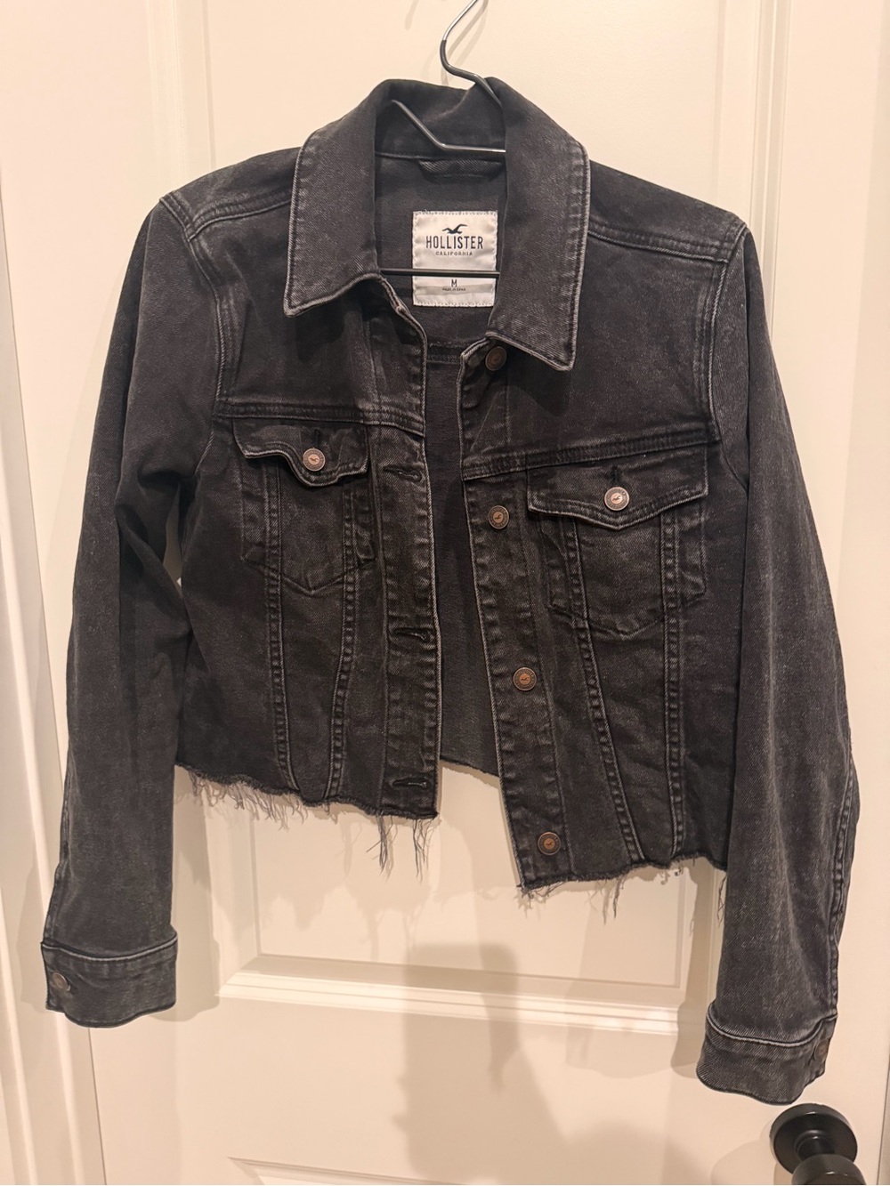 Hollister Women's Washed Black Cropped Denim Jacket